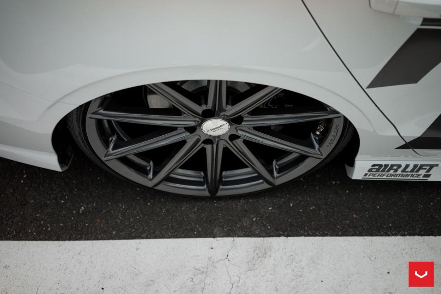 Колеса Audi S3 Sedan on Vossen Wheels (VFS10) 2017 года  (фото 20 из 52)